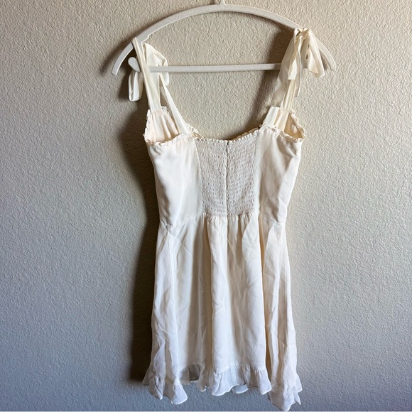 Reformation Elegant Cream Mini Dress Ruffles Bridal Spring Feminine Minimalist - Picture 8 of 10